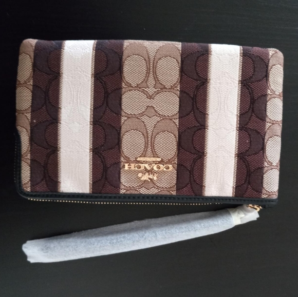 Wallet - Picture 3 of 4